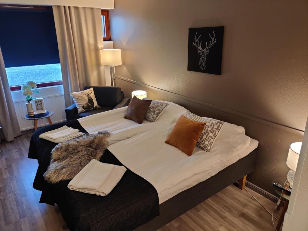 Rooms at Ellivuori - Double Or Twin Room With Lake View