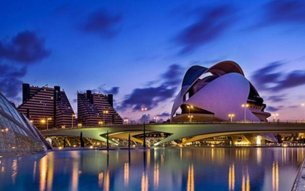 New Luxury Beachfront Apartament, Valencia – Bijgewerkte ...