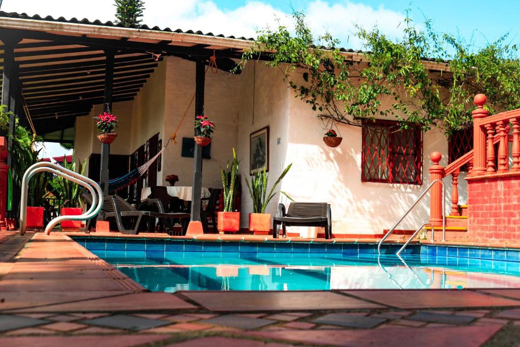 Bazén v ubytování Hermosa Finca "Rancho 4Js" nebo v jeho okolí