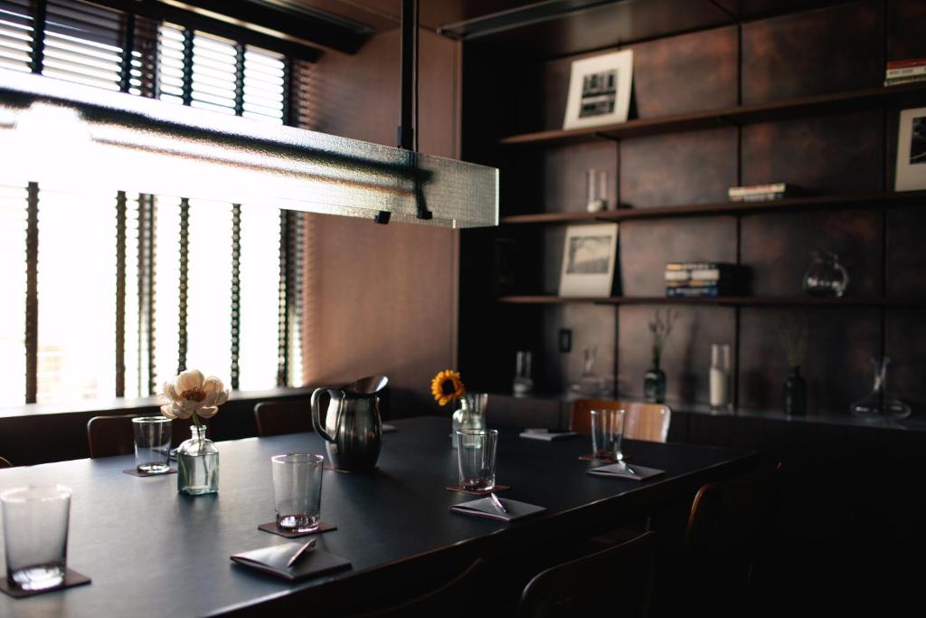 The Robey, Chicago, a Member of Design Hotels photo