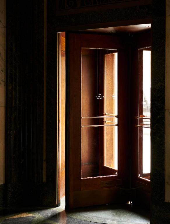 The Robey, Chicago, a Member of Design Hotels photo