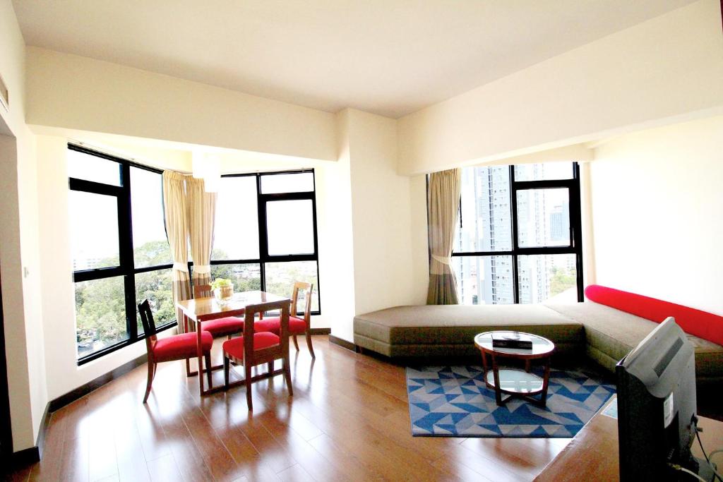 The Seasons Pattaya - Resim 33