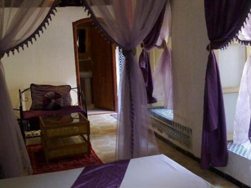 Riad Azrou - One-Bedroom Suite