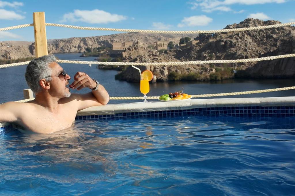 Bazén v ubytování Benben by Dhara Hotels - Adults Only nebo v jeho okolí
