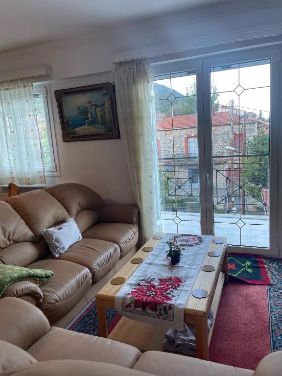Posezení v ubytování "Mykines" Apartment of Levidi Arcadian Apartments
