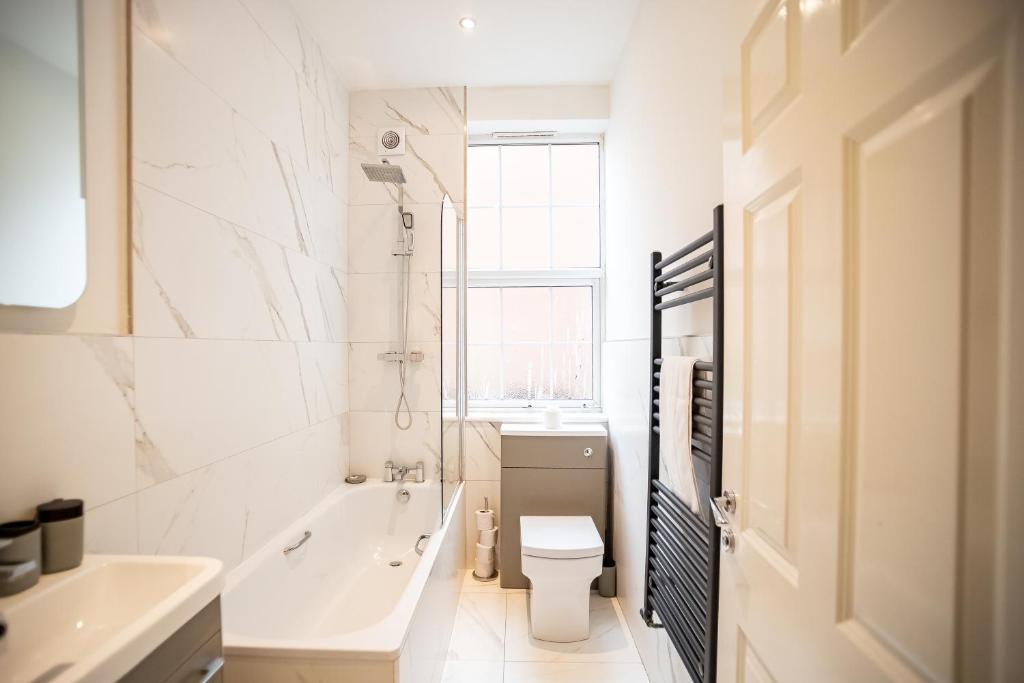 Deluxe Modern 1&2 Bed Apartments Near Brighton Beach & Station - 两居室公寓