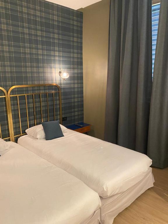 Grand Hotel De La Poste - Lyon Sud - Vienne - Superior Tweepersoonskamer Met 2 Aparte Bedden