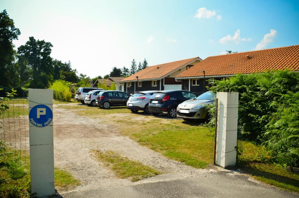 Fotografie z fotogalerie ubytování Hotel Les Pins v destinaci Hourtin