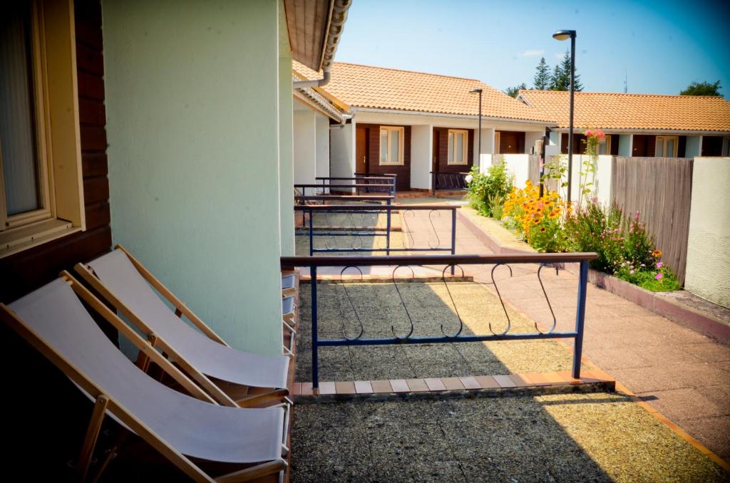 Fotografie z fotogalerie ubytování Hotel Les Pins v destinaci Hourtin