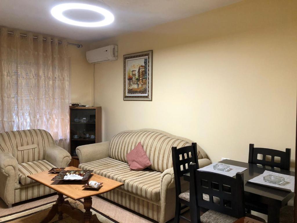 MEA Centre Apartment - Imazhi 12