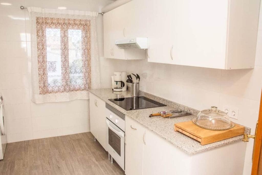 Kuchyň nebo kuchyňský kout v ubytování Villa Son Serra