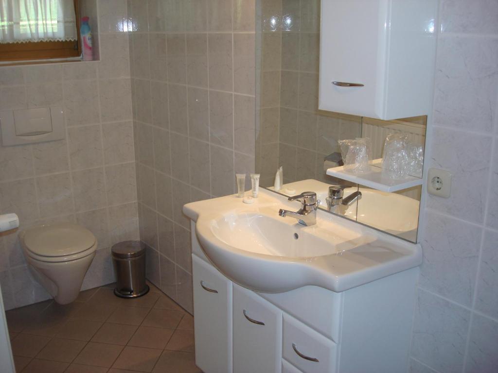Fotografie z fotogalerie ubytování Landhaus Schober Apartments v destinaci Großkirchheim