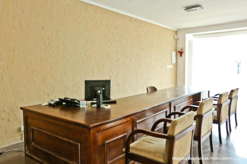 TV a/nebo společenská místnost v ubytování Golden Star Beach Hotel