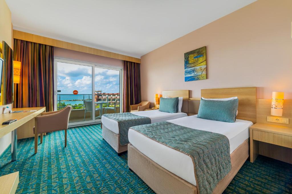 Justiniano Park Conti - 11