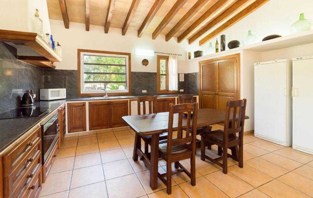 Kuchyň nebo kuchyňský kout v ubytování Villa CADELL PETIT