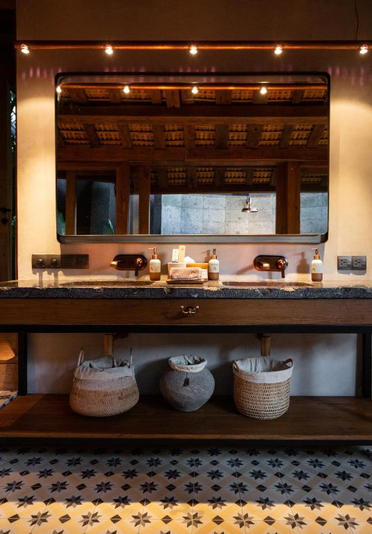 Kuchyň nebo kuchyňský kout v ubytování The Asa Maia - Bespoke Wellness Resort