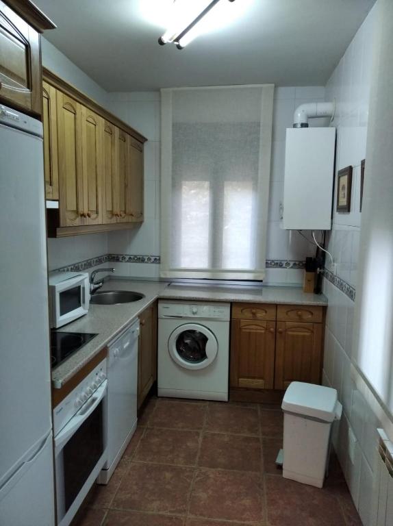 Casa Rural el Maestro II, Navalosa – Updated 2022 Prices