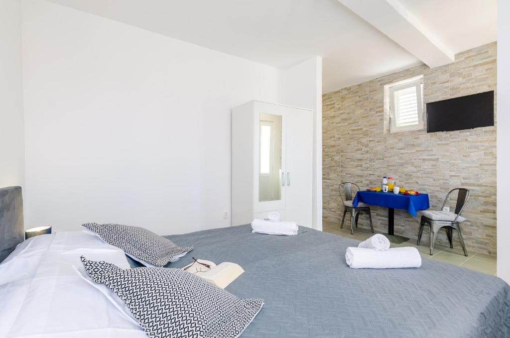 Miracle Apartments - 9