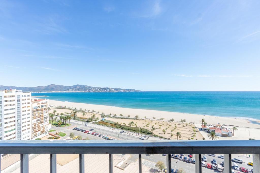 VISTA AL MAR, WIFI, CENTRO (Kar15)، إمبوريابرافا – أحدث أسعار ...