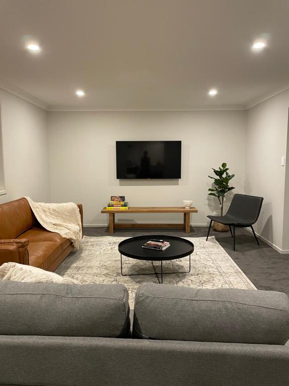 Stones Throw Hunter Valley 3mins to Cellar Doors - Housity
