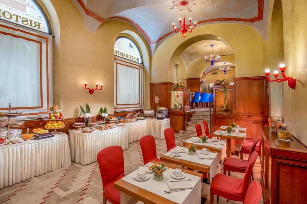 UNA Hotels Empire Roma - Resim 4