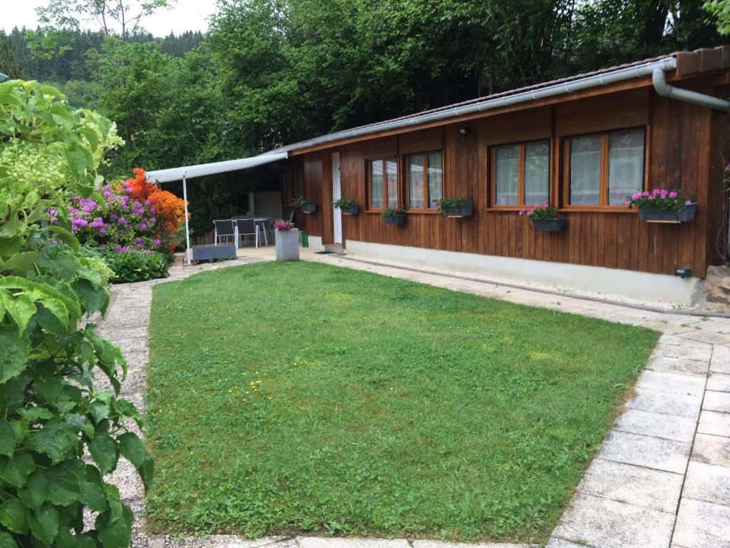 Gîte à Wisembach avec Terrasse, Parking Privatif, et À Proximité d'Alsace et Stations de Ski - FR-1-589-275