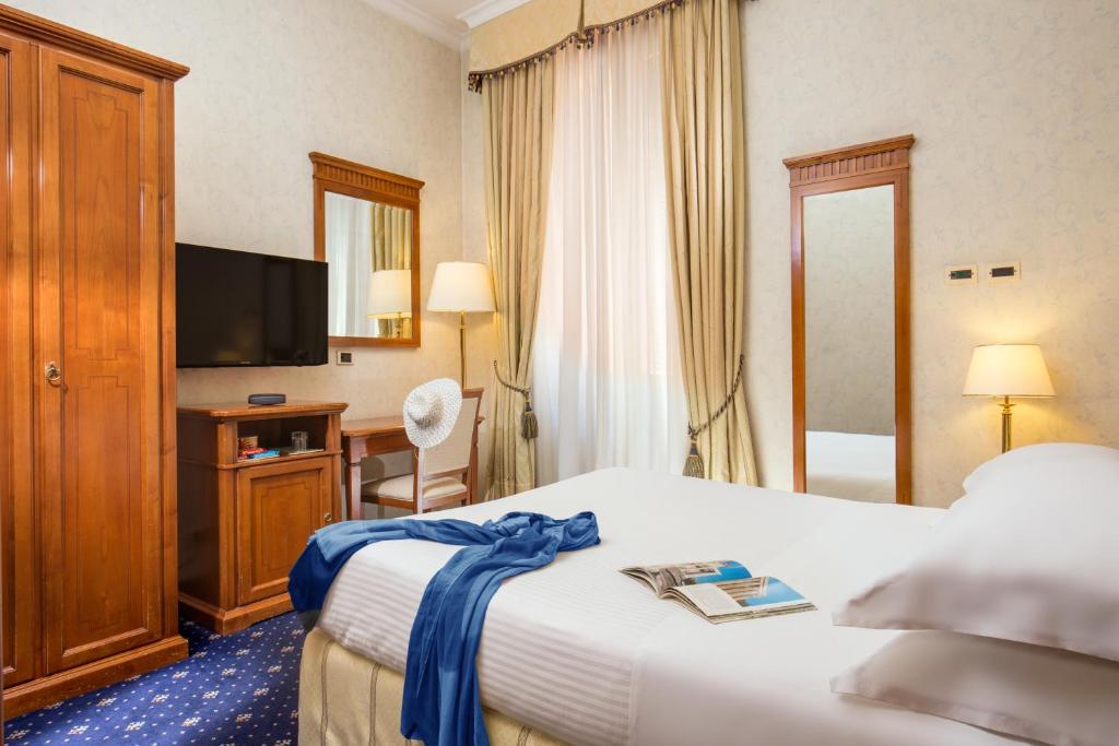 UNA Hotels Empire Roma - Resim 20