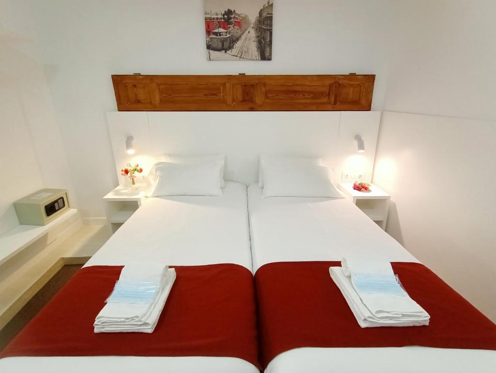 Hostal Royal Cruz - 2