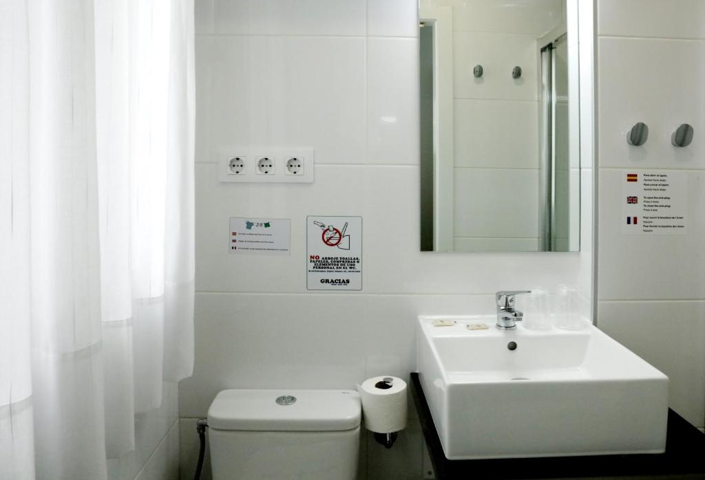 Hostal Royal Cruz - 9