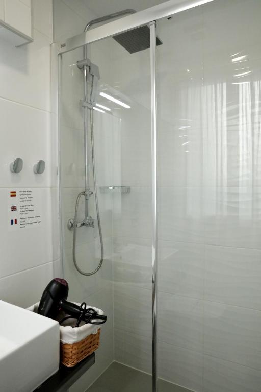 Hostal Royal Cruz - 8