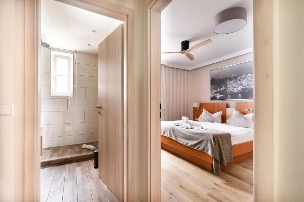 Cityhotel Bernburg - Triple Room