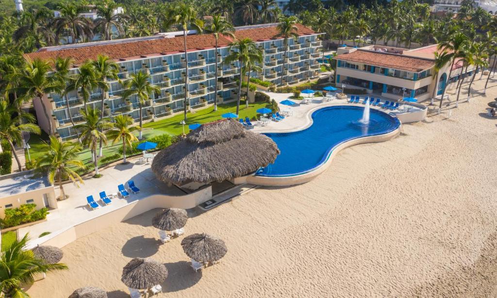 Bazén v ubytování Posada Real Ixtapa nebo v jeho okolí