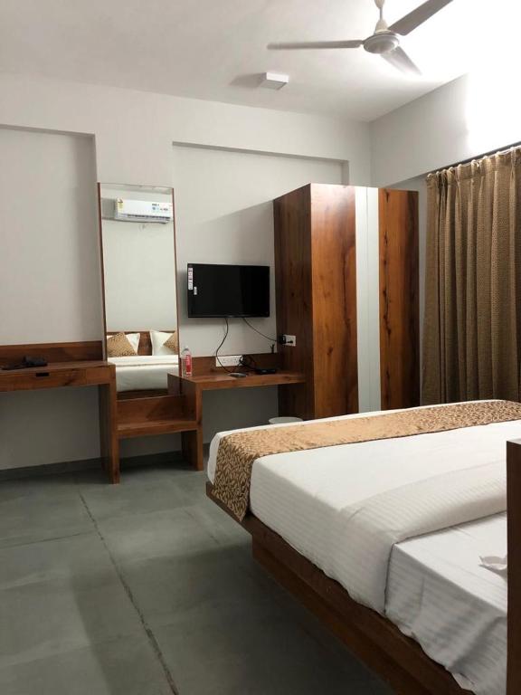 AUHTEL BHS - Deluxe Double Room