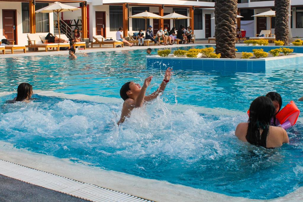 Bazén v ubytování Resort la Fogata Cieneguilla nebo v jeho okolí