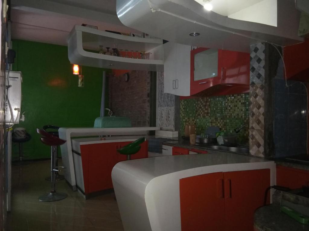 Kuchyň nebo kuchyňský kout v ubytování Pelemkecut Double-Degree Syariah Accommodation