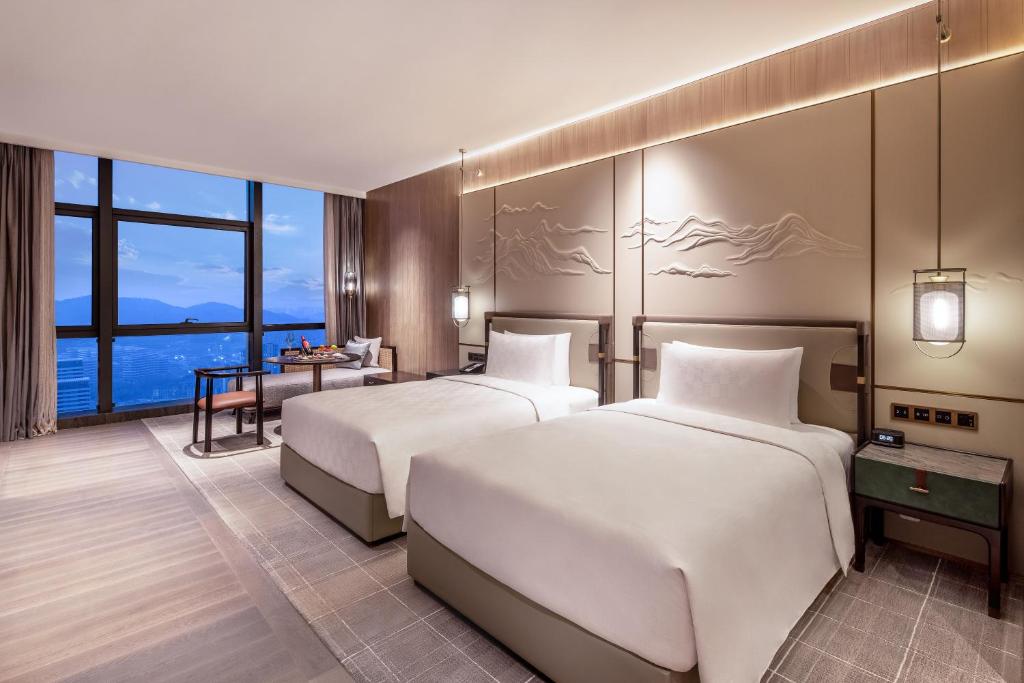 HUALUXE Hotels and Resorts Qingdao Licang - Room Twin Del Club Ejecutivo: No Fumar