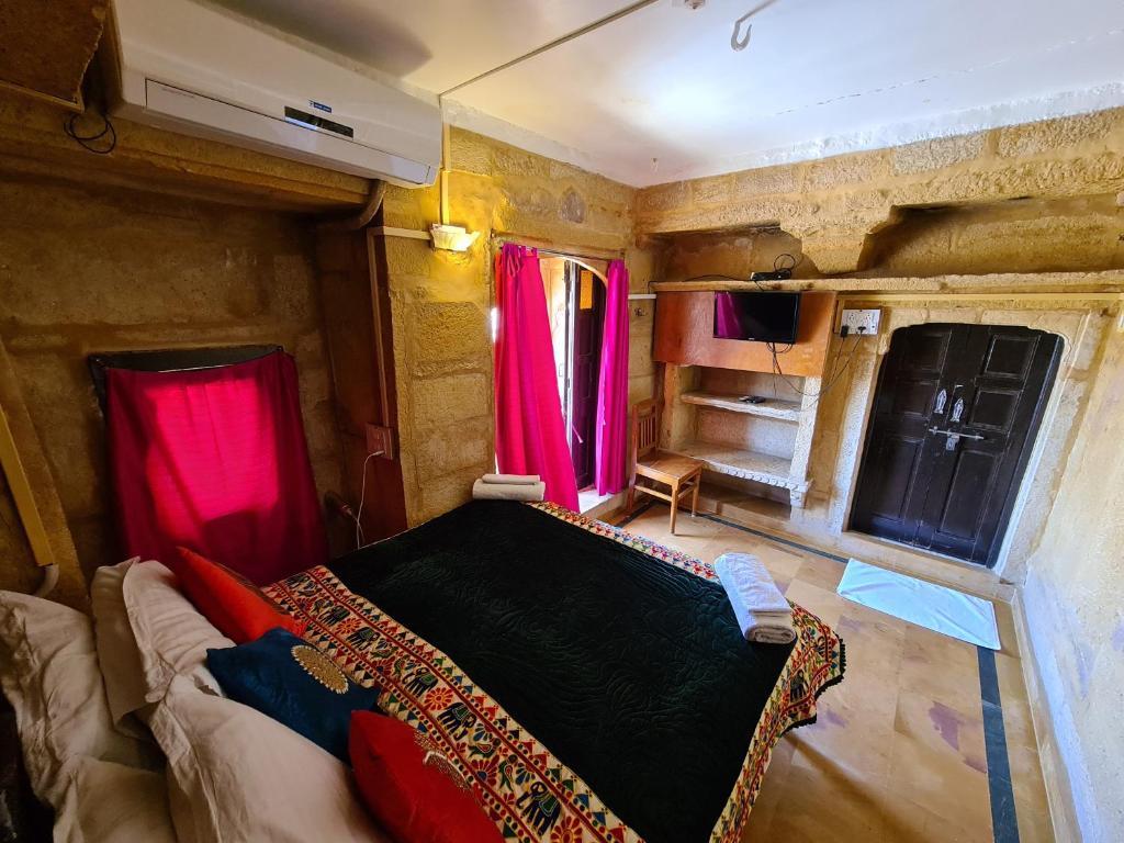 Postel nebo postele na pokoji v ubytování Hotel Victoria