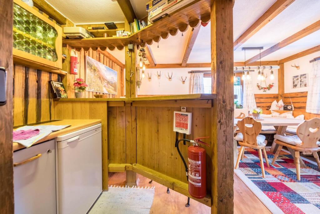 A kitchen or kitchenette at Hochfügenblick-ski- und Wanderhütte