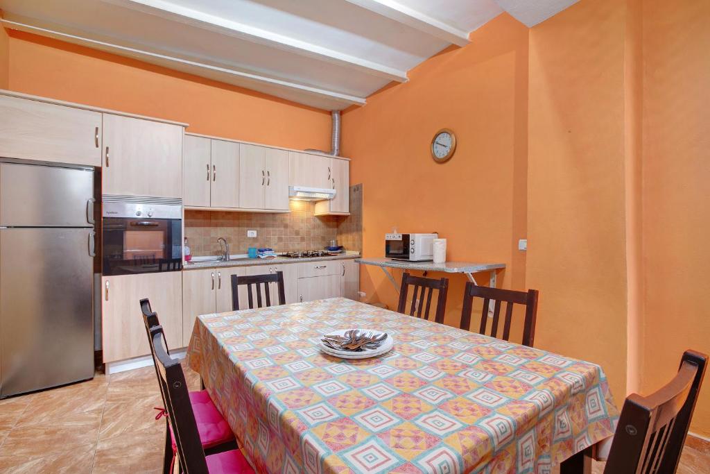 Kuchyň nebo kuchyňský kout v ubytování Casa Marrero Abajo