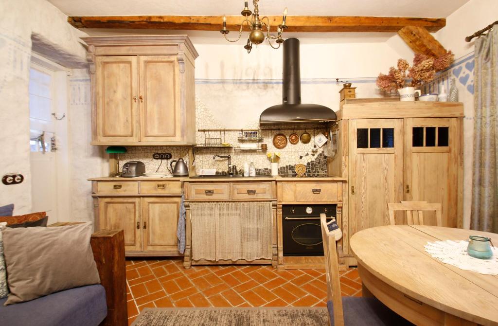 Bohemian Hideout, Old Town, Tartu Home - Gildi Str.9.Apartamento De Dos Dormitorios De Lujo