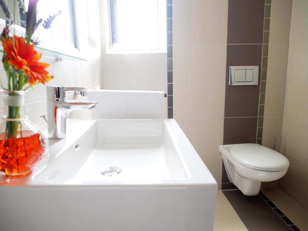Koupelna v ubytování Myhotel