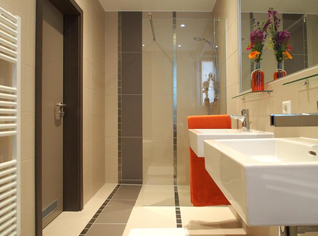 Koupelna v ubytování Myhotel