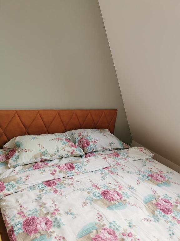 Apartman Divcigora Sokic 2客房内的一张或多张床位
