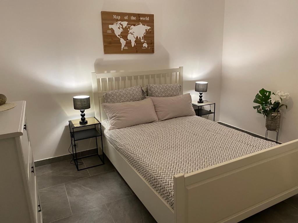 Photo de la galerie de l'établissement Chambre lit double, à Chambray-lès-Tours