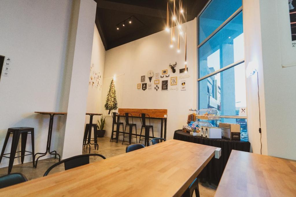 Hashtag.Capsule.Hostel餐厅或其他用餐的地方