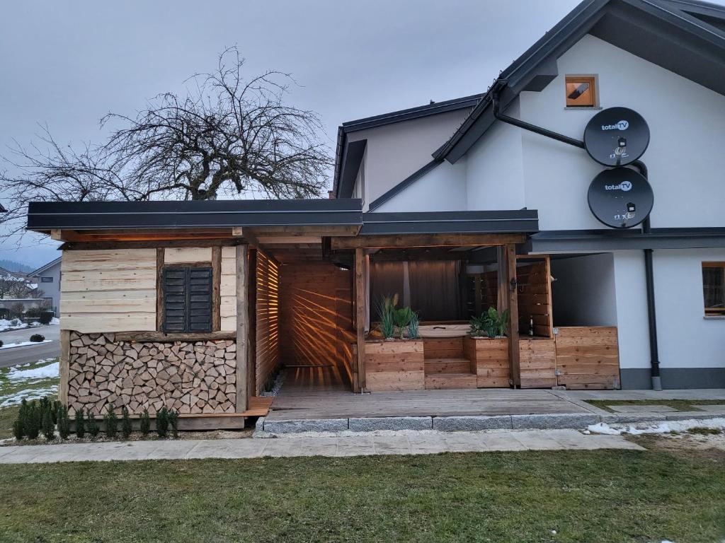 Budova, kde se bed and breakfast nachází
