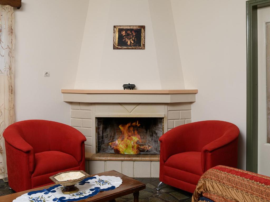 Posedenie v ubytovaní Petrakis Afrathias garden house