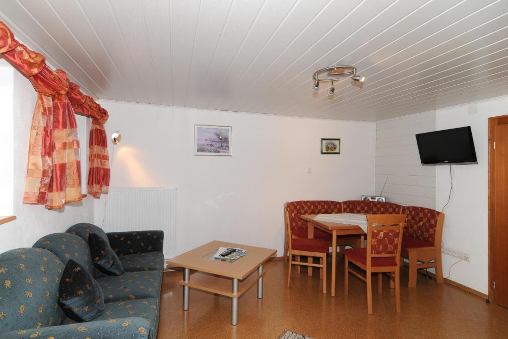 Gästehaus Stefanie - Appartement Avec Balcon