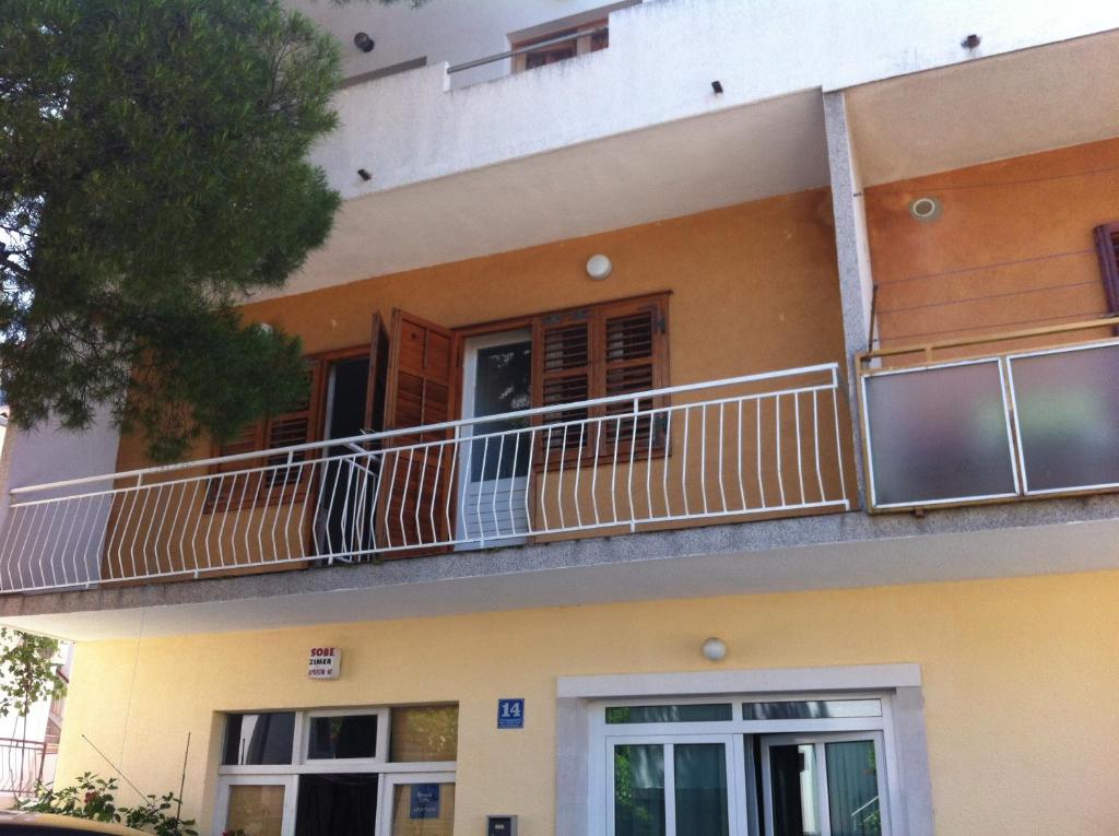 Balkón alebo terasa v ubytovaní Eco-Apartments with nice garden