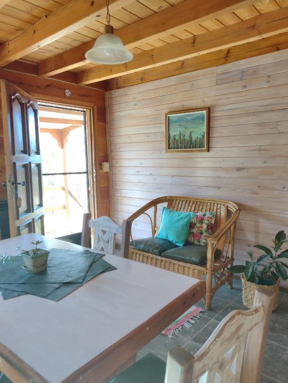 Χώρος καθιστικού στο Del Sol a la Montaña EcoLodge - Turismo Consciente